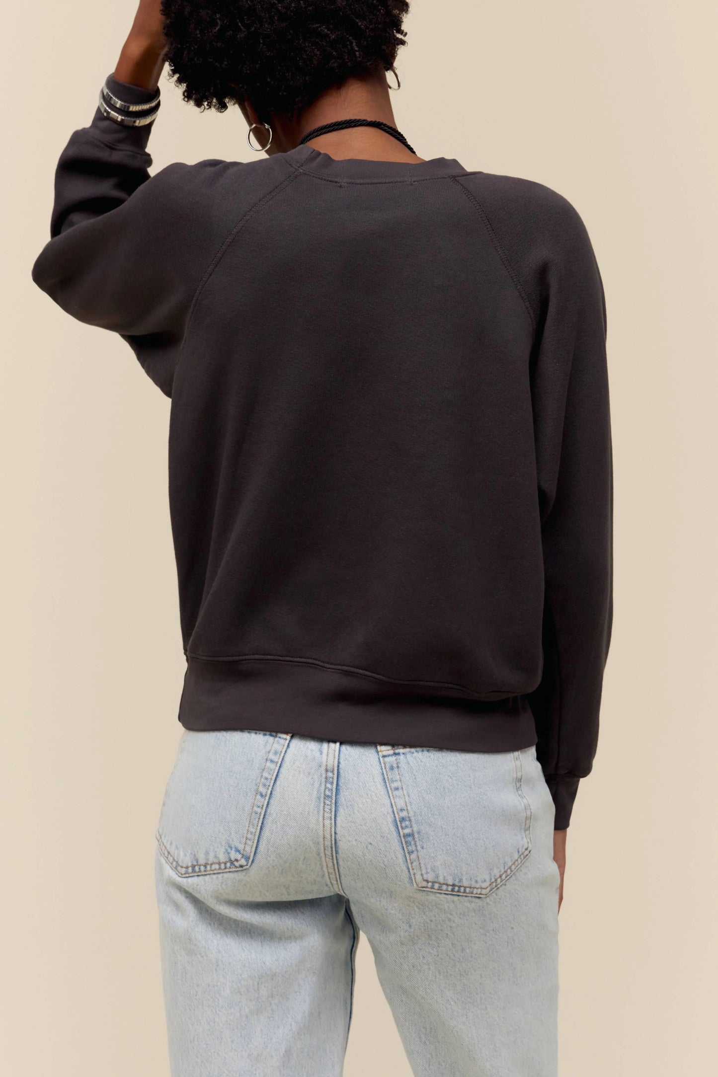 Daydreamer Fleetwood Mac Circle Logo Raglan Crew - WASHED BLACK