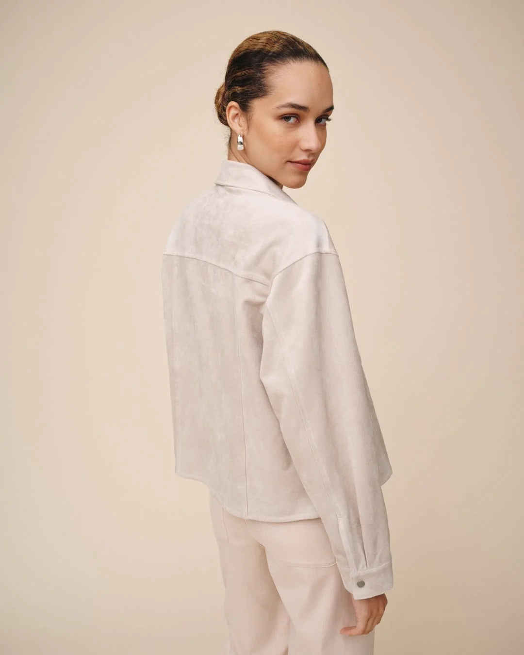Bella Dahl Seamed Pocket Shacket - PANNA COTTA