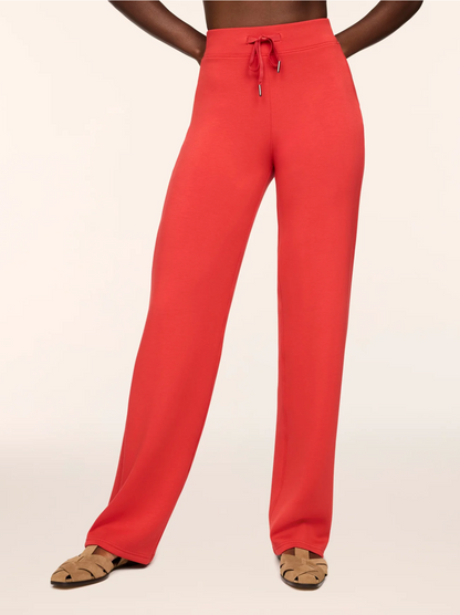 SP AirEssentials Straight Leg Pant LIP STAIN