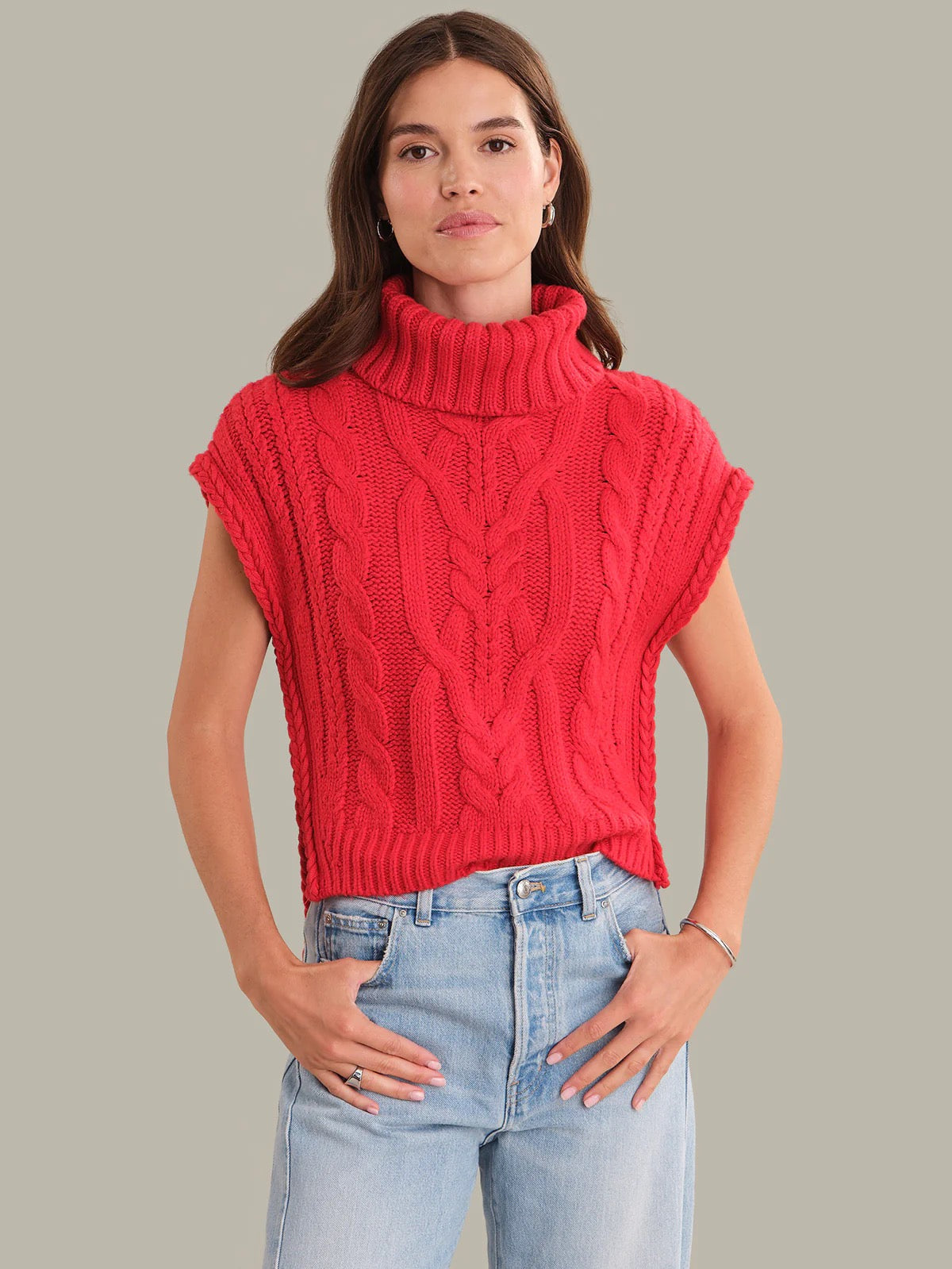 525 Maeve Cable Knit Vest - TRUE RED