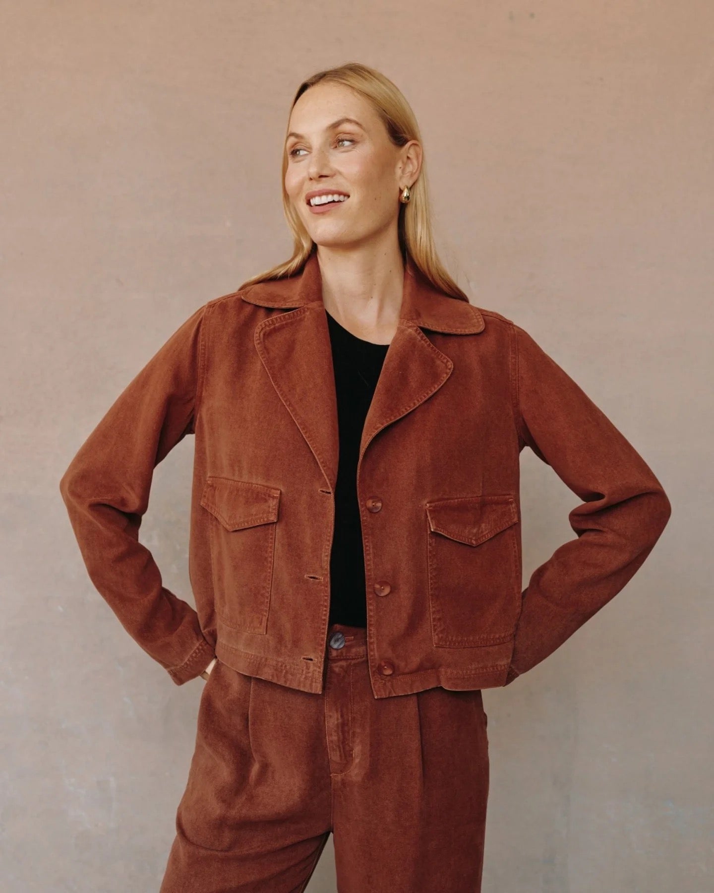 Bella Dahl Utility Crop Trench - HONEY OAK